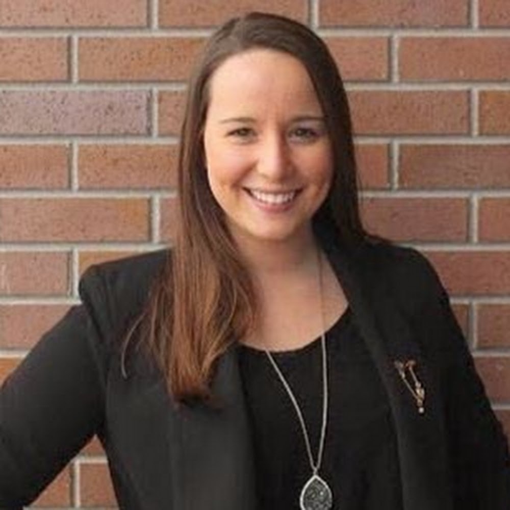 Meet your Posher, Brenna